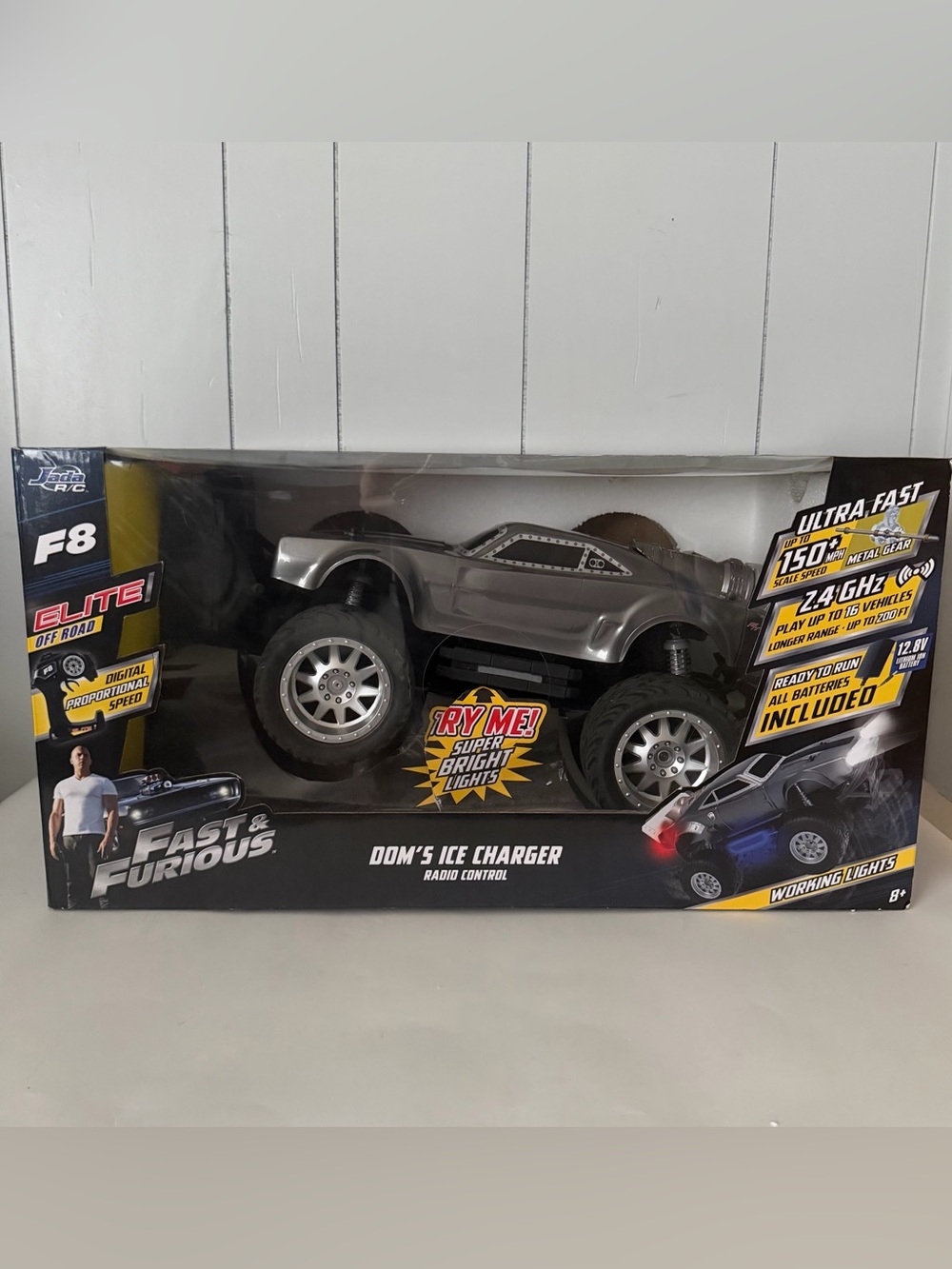 Jada RC Fast & Furious Dom's Ice Charger Bright Lights Up To 150+ MPH, 200+ Feet